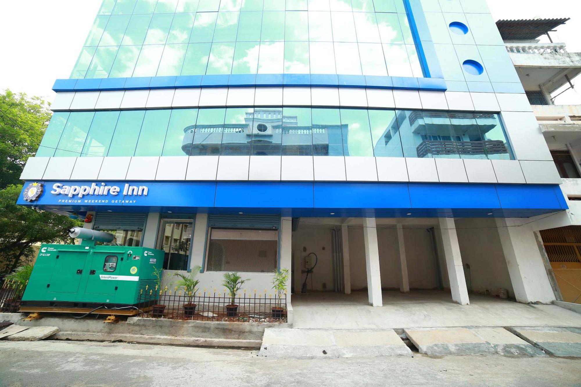 Sapphire Inn Pondicherry Exterior photo